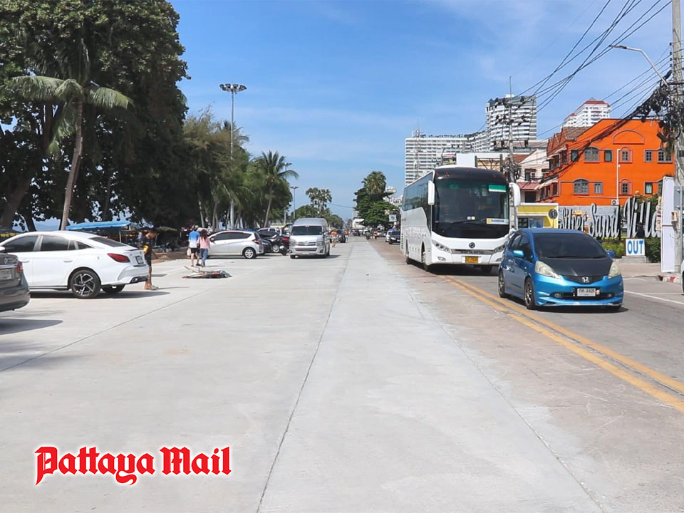 Jomtien Beach landscape project ahead of schedule with high pole lighting and more parking spaces