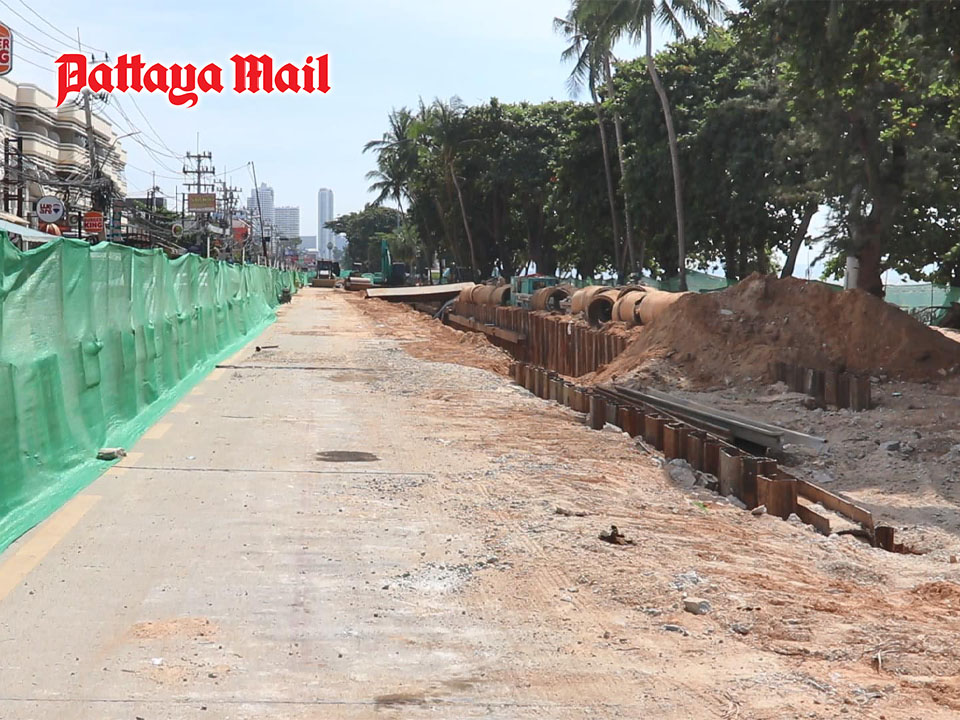 Jomtien Beach landscape project ahead of schedule with high pole lighting and more parking spaces