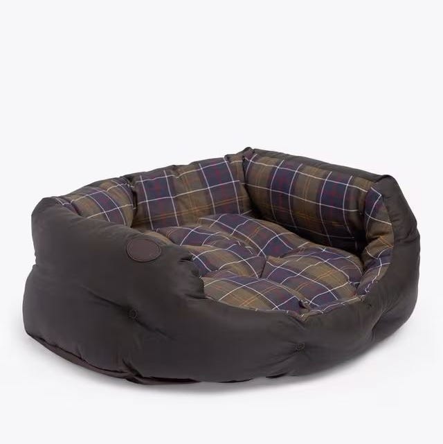 Barbour waxed cotton dog bed 