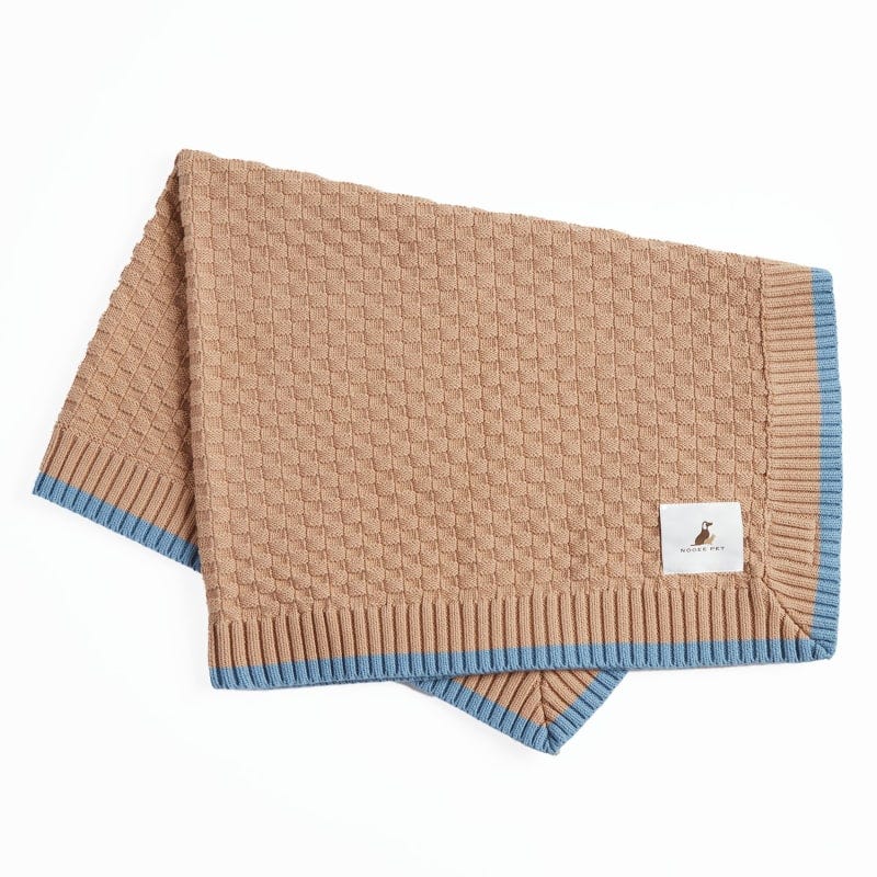 Blanket made of organic cotton in the color Cory Beige