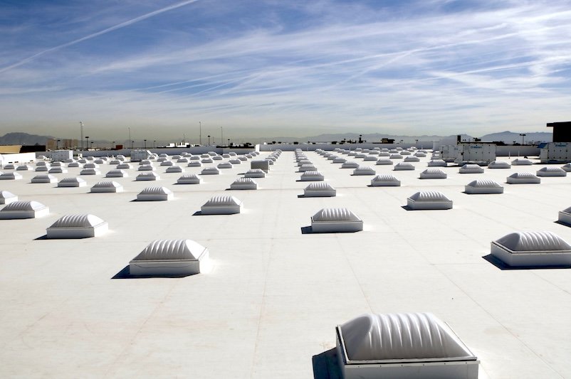 Study results show that white roofs can worsen heat in neighboring areas