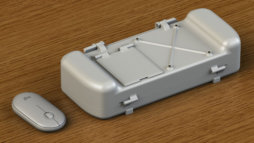 The 3D printed Steam Deck case accommodates a Pebble 2 Combo with a mouse