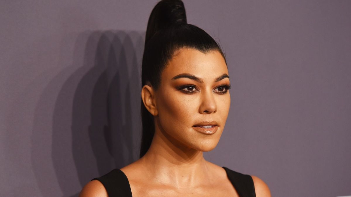 Kourtney Kardashian makes her media room exciting with art