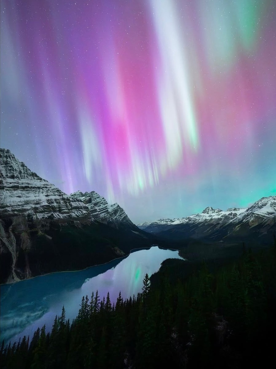 How astrophotographers take the perfect Northern Lights shot