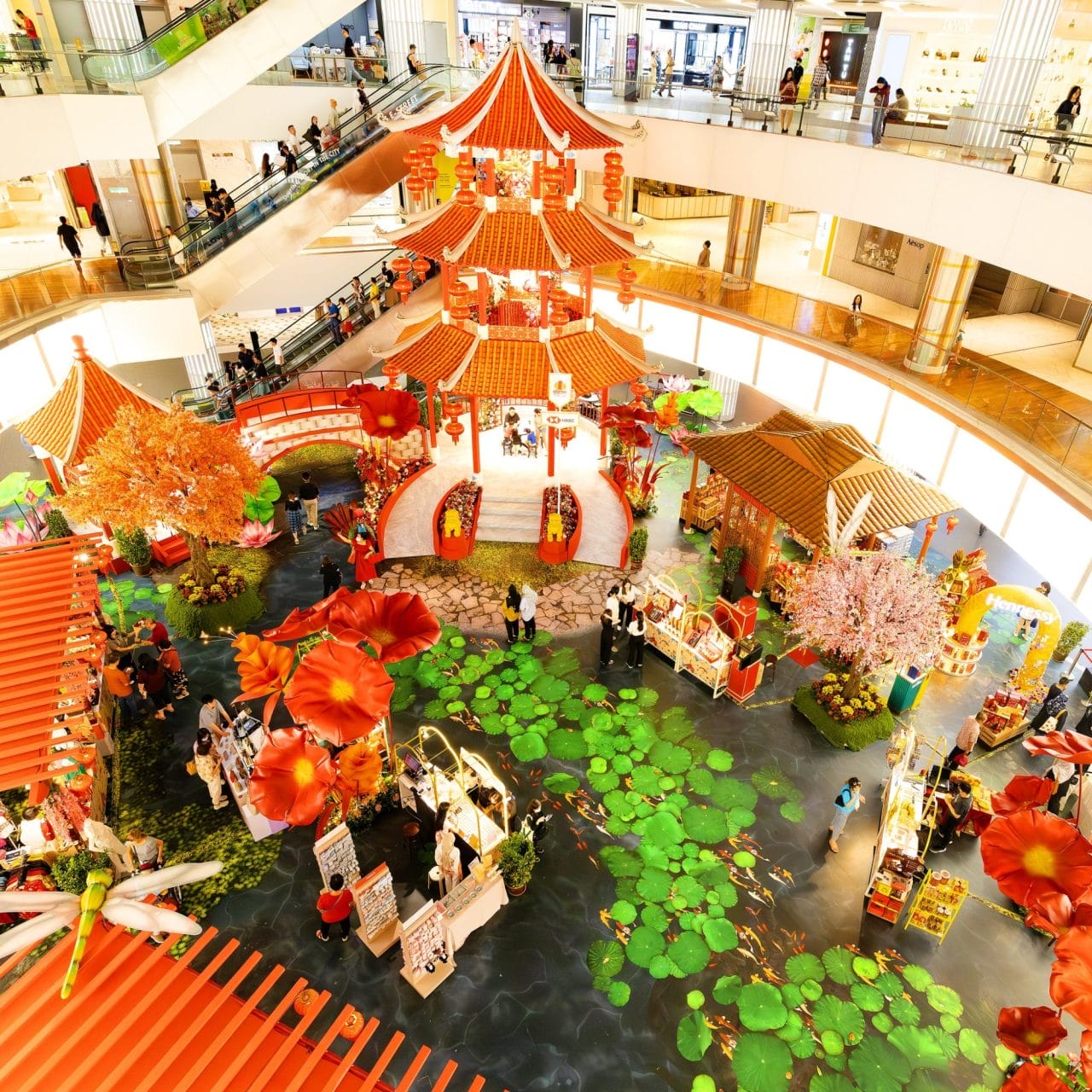 Eight shopping centers trend for their Chinese New Year's exhibitions