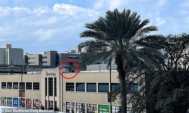 Several snipers have been seen on this Energy building in the Poydras Street