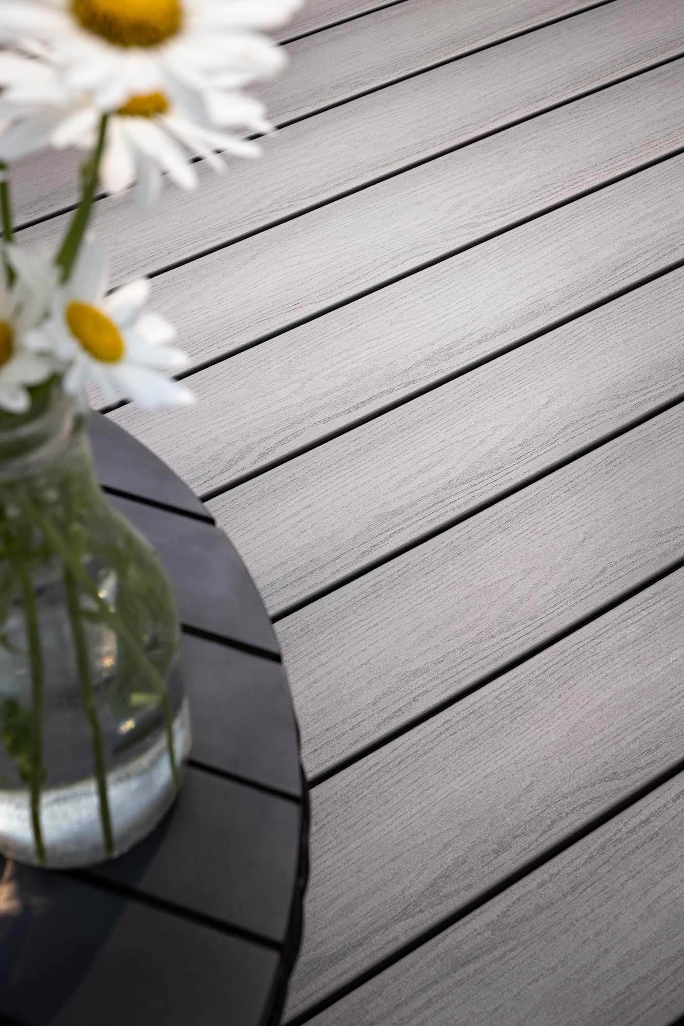 Composite Deck Boards from Oldcastle APG mainly consist of recycled materials.