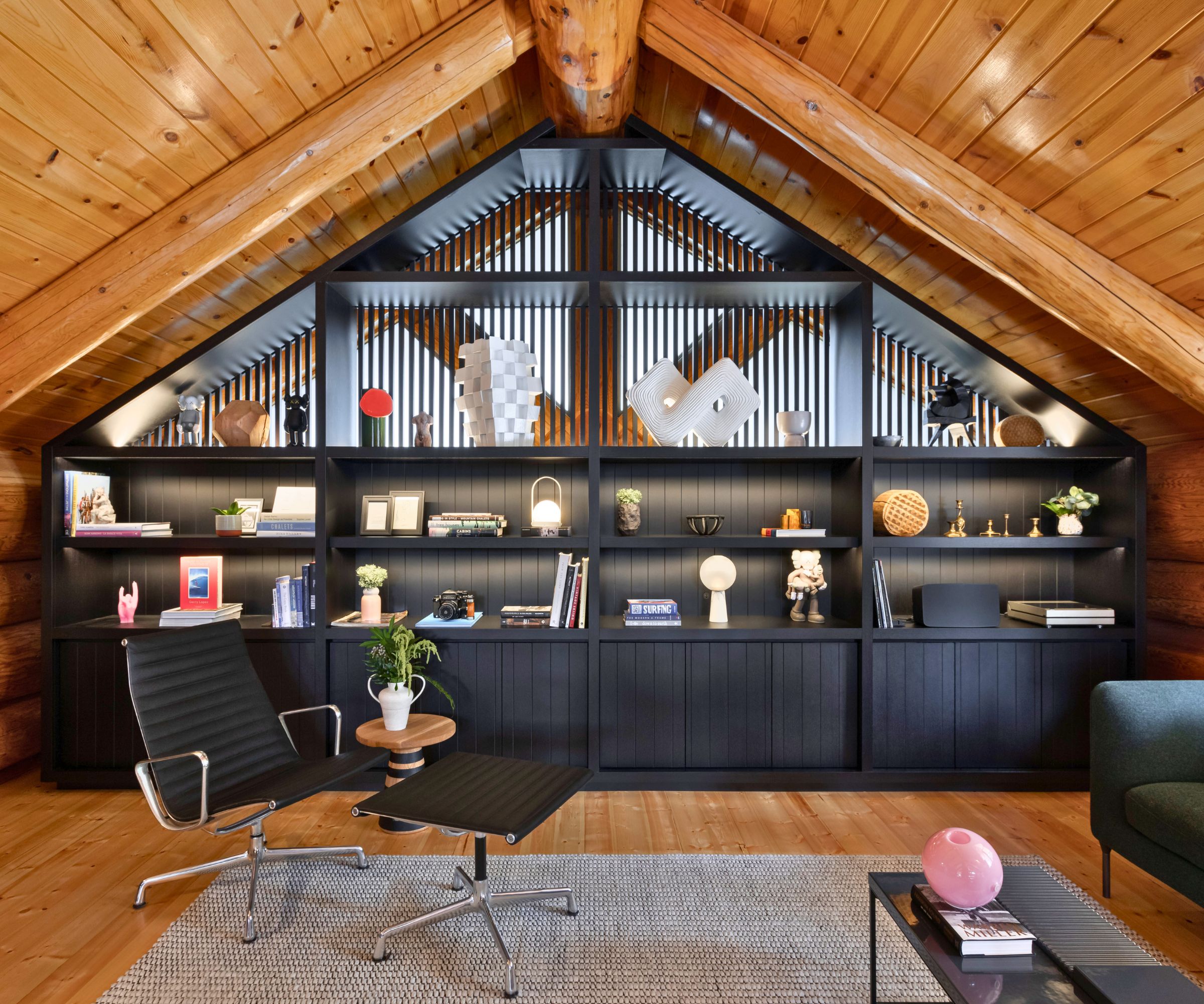 Loft room with wooden heating deck