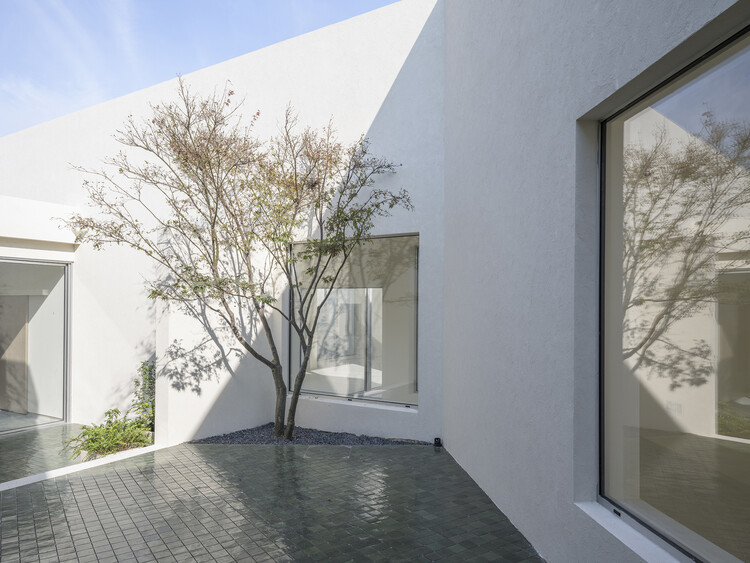 Su Yuan, house and garden / studio Deshaus - external photography, concrete
