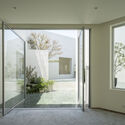 Su Yuan, house and garden / studio Deshaus - interior photography, concrete
