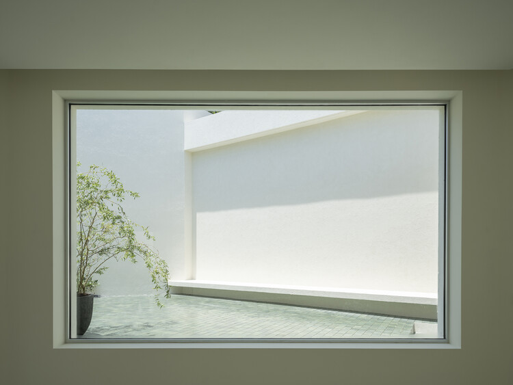 Su Yuan, house and garden / studio Deshaus - interior photography, glass