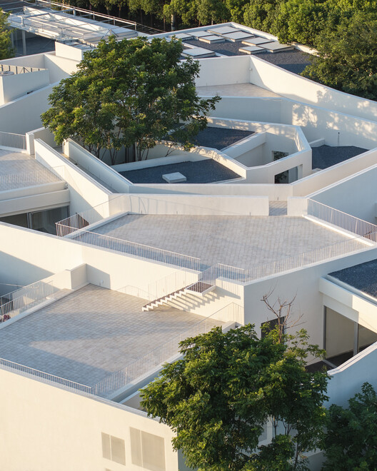 Su Yuan, house and garden / studio Deshaus - Image 2 of 28