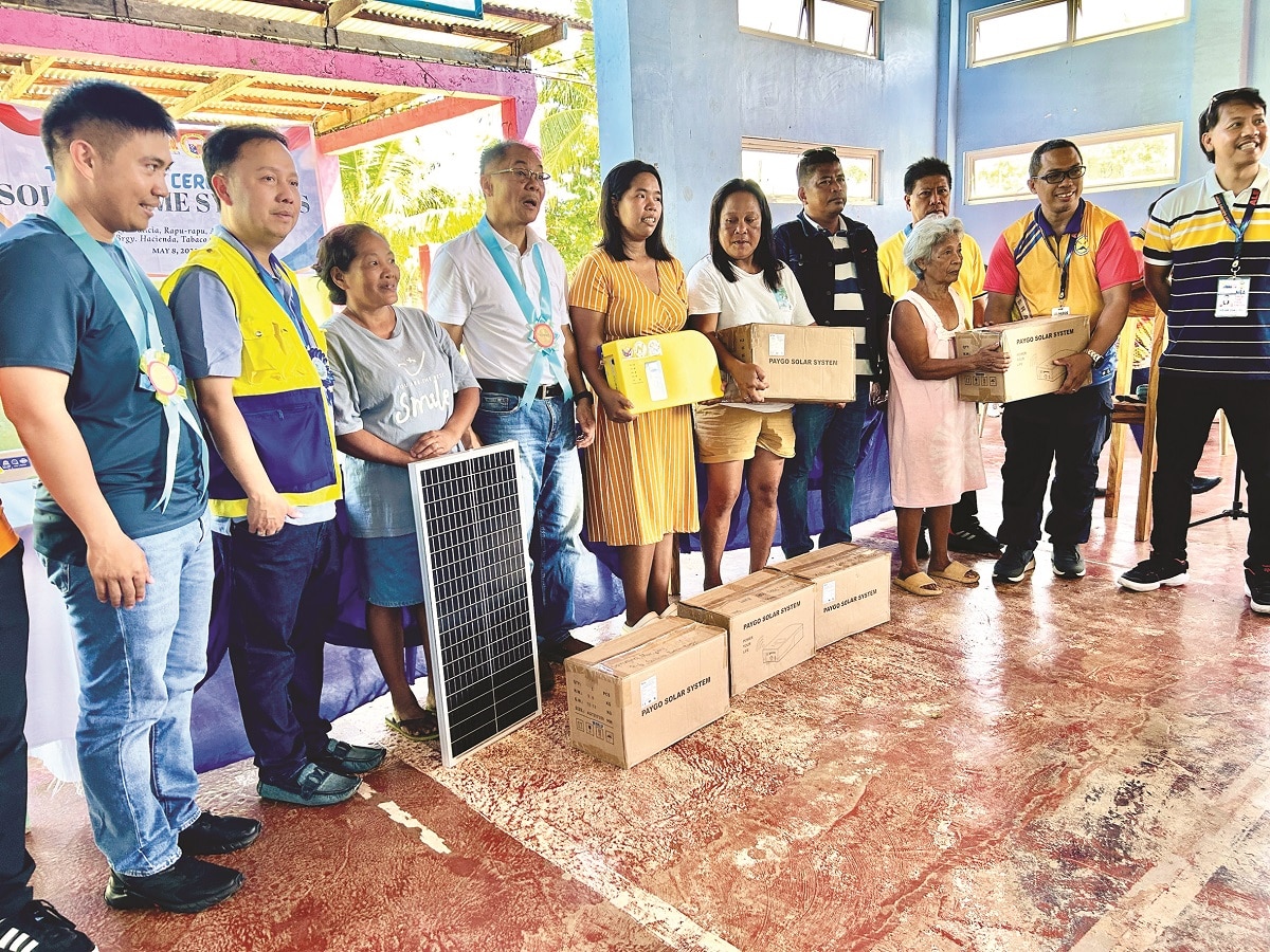 The villagers received in a sales ceremony that from Ako Bicol Rep. Elizaldy Co and representatives of the Albay Electric Cooperative this week from Ako Bicol Rep. Elizaldy Co and representatives of the Albay Electric Cooperative from Ako Bicol Rep.