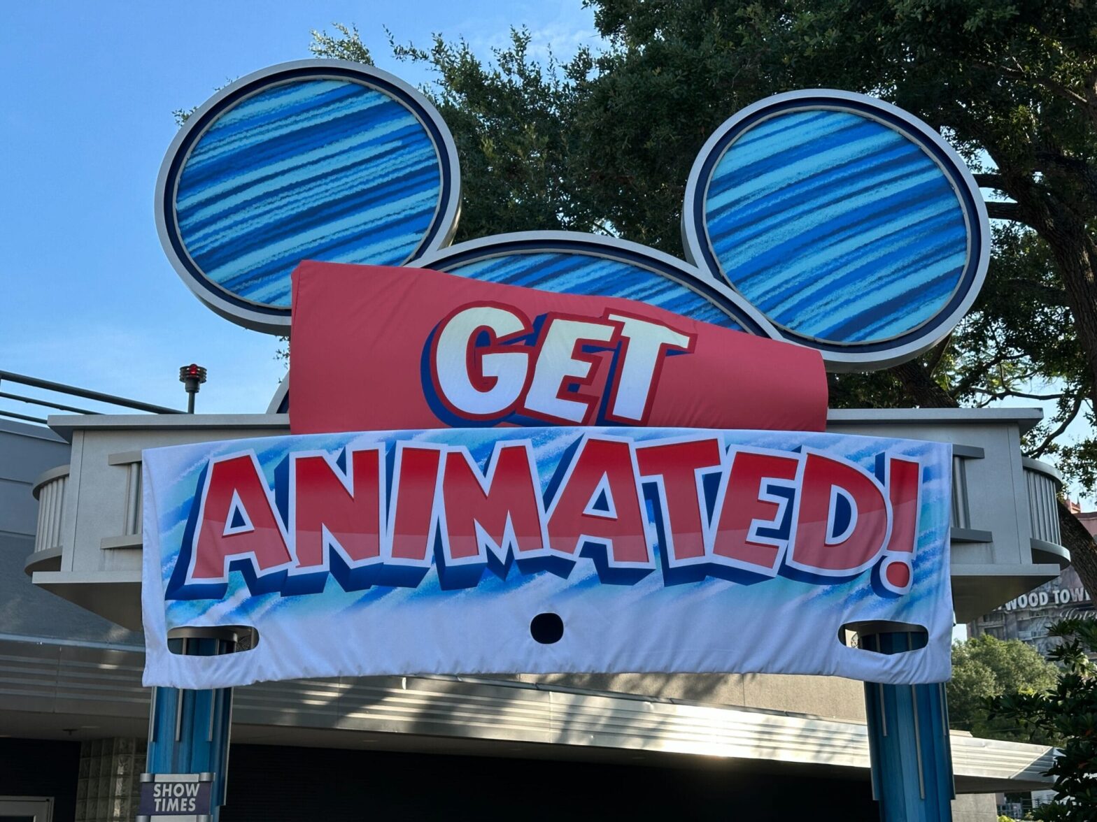 Photos: "Get animated!" Banner and refreshment stand installed in Disney's Hollywood Studios