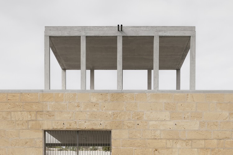New Castle / Anthony St. John Parsons - external photography, concrete