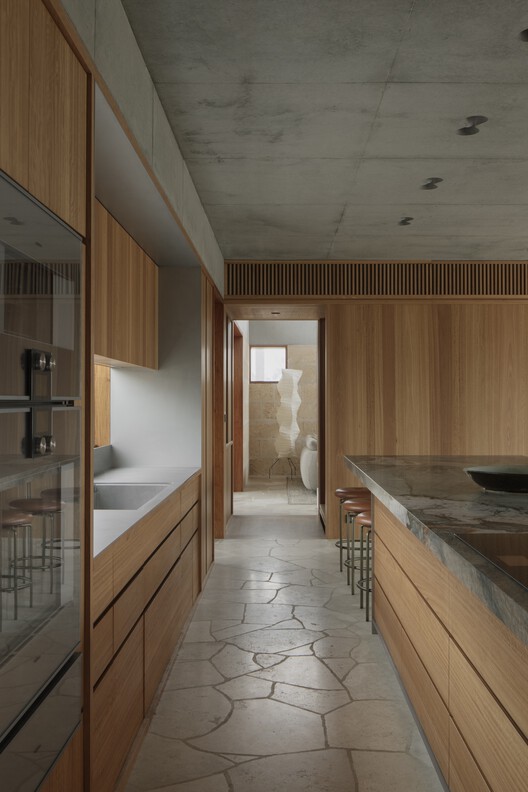 New Castle / Anthony St. John Parsons - interior photography, kitchen, wood, worktop