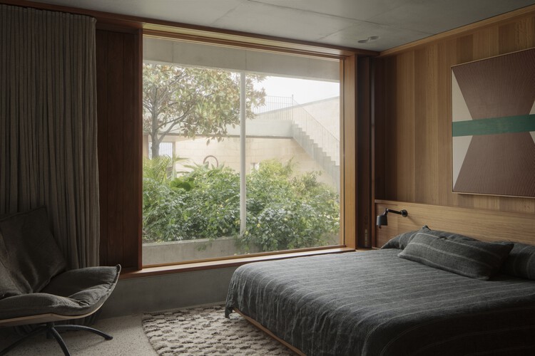 New Castle / Anthony St. John Parsons - interior photography, bedroom, wood, bed, lighting