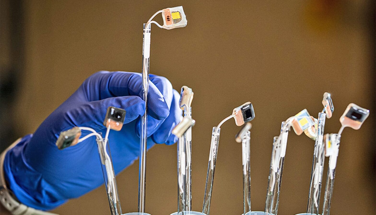 Kunstblatt uses light to transform CO2 into valuable chemicals