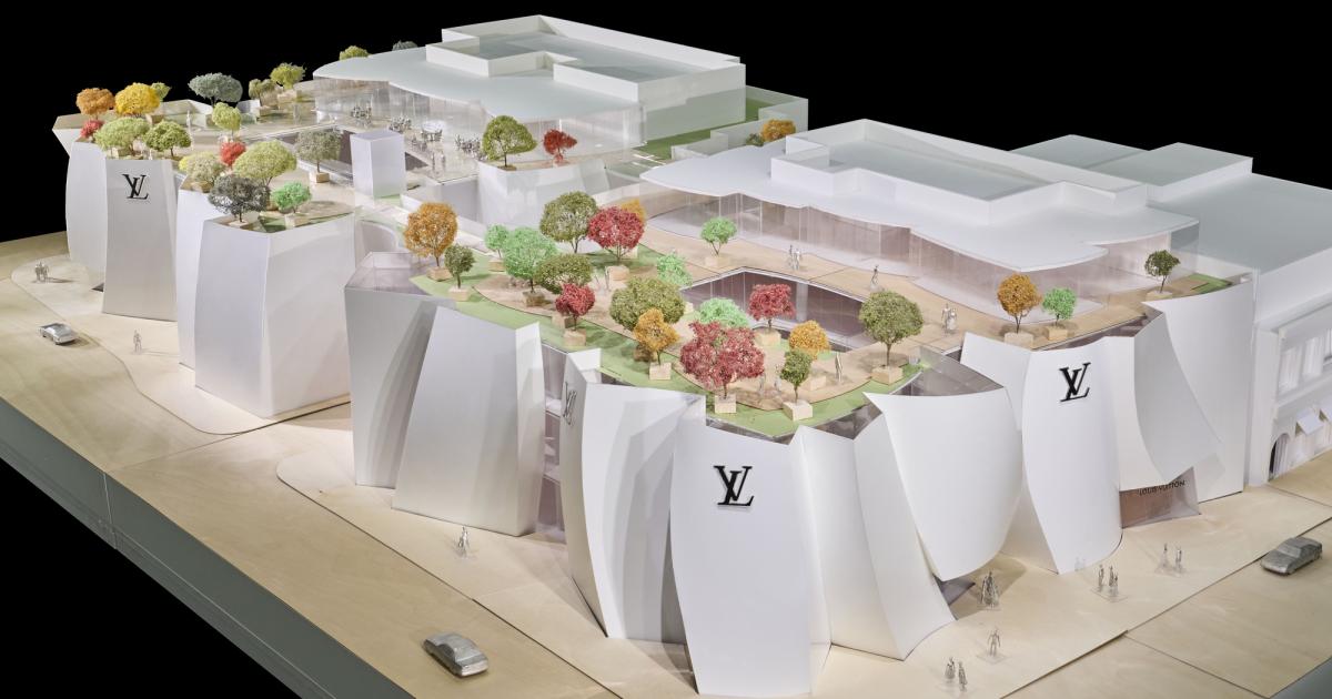 Louis Vuitton flagship designed by Frank Gehry on the way to the Rodeo Drive