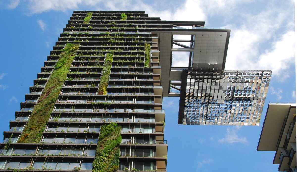 The cleaning of the PV module should be included in green building standards - PV Magazine International