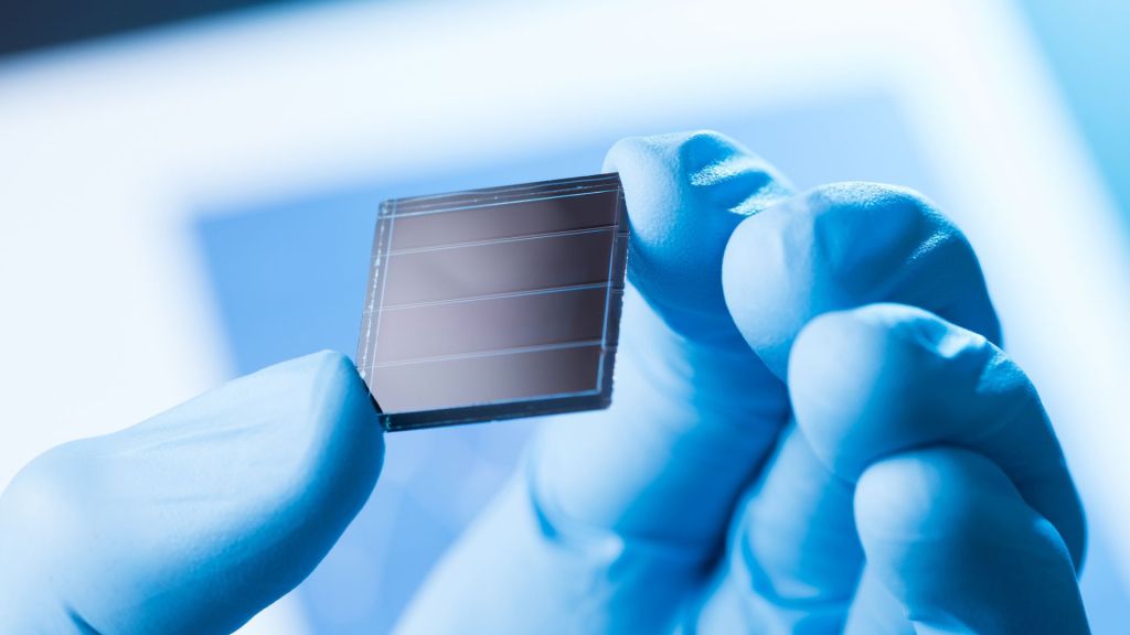 Ultrahohe efficiency, which is achieved in silicon solar modules with new, intelligent nanostructure layer