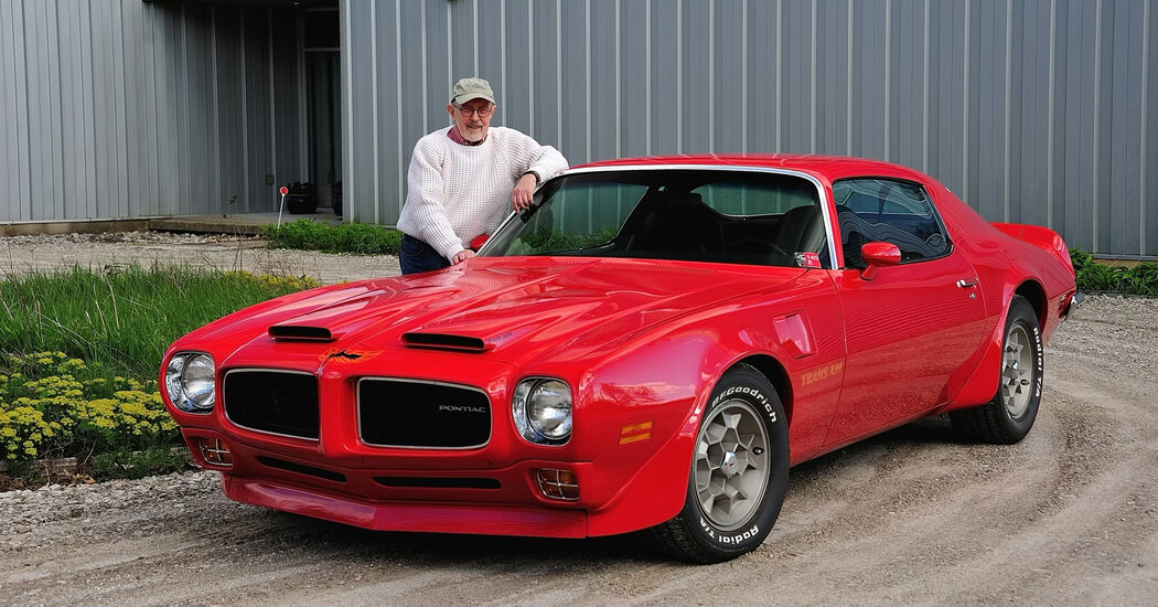 William L. Porter, designer of classic American cars, dies at 93