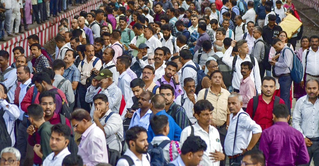 Mumbai-Local-Train accident The passengers are waiting for local trains in the middle of a massive rush in the CSMT in Mumbai, Monday, June 9, 2025. Four commuters died and nine were injured after they fell out in Maharashtra two overcrowded local trains in Maharashtra's district. Photo: pti
