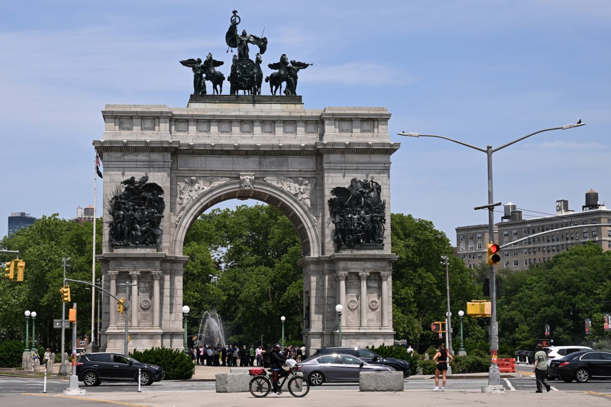 The legendary Brooklyn monument is restored after USD 8.9 million