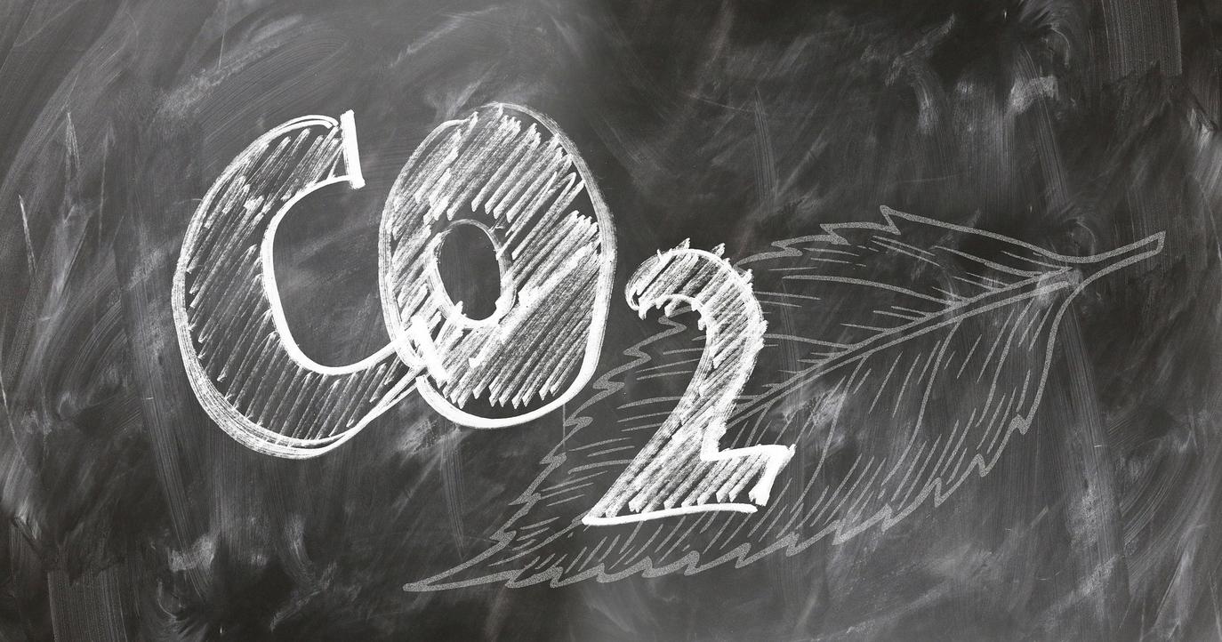 Solar energy is a clean and renewable energy source that reduces the dependence on fossil fuels.