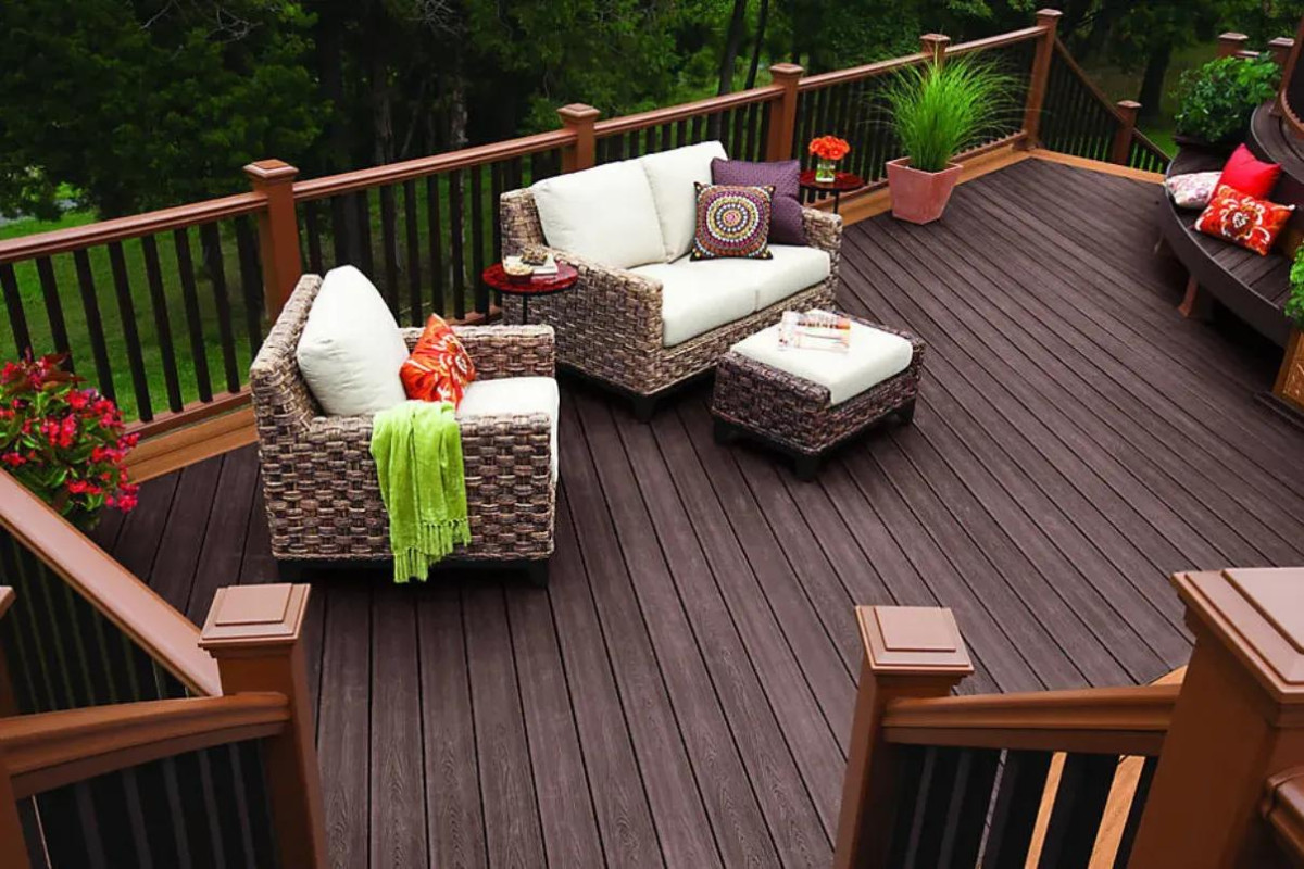 Outdoor Living Appeal drives deck renovations in Naperville