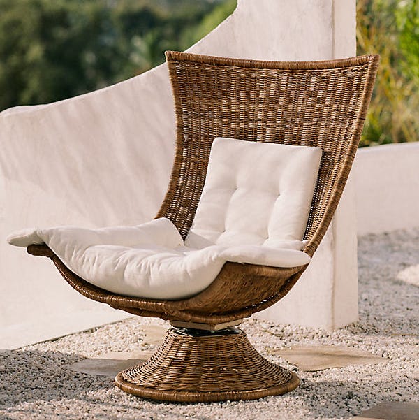 Haldsburg Wicker Rattan Swivel Chair