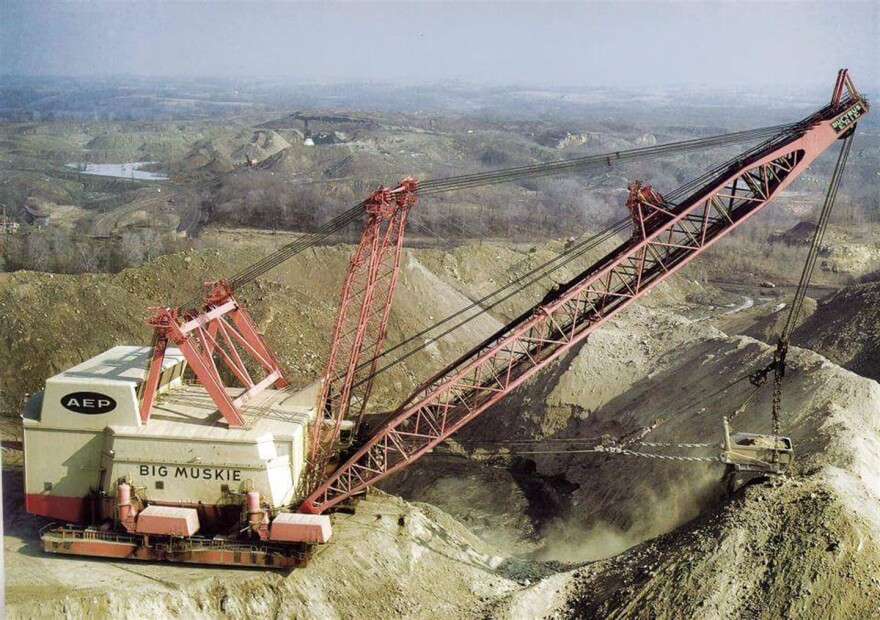Big Muskie carves during his operation during Ohio's coal boom in Ohio's Hangsides.