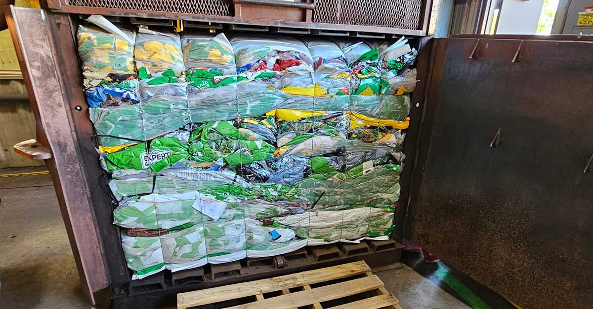 Scottsmiracle-Gro: Recycling of plastic waste in Trex outdoor products
