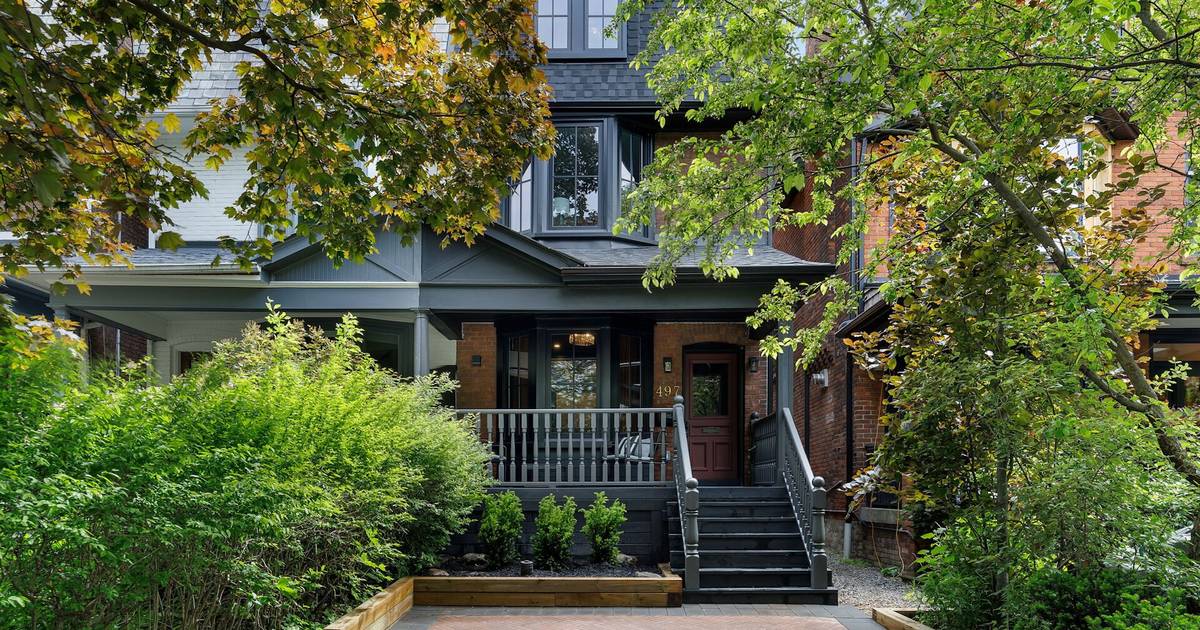 Restored 3.5 million US dollars in Toronto Victorian for sale was presented in a design magazine