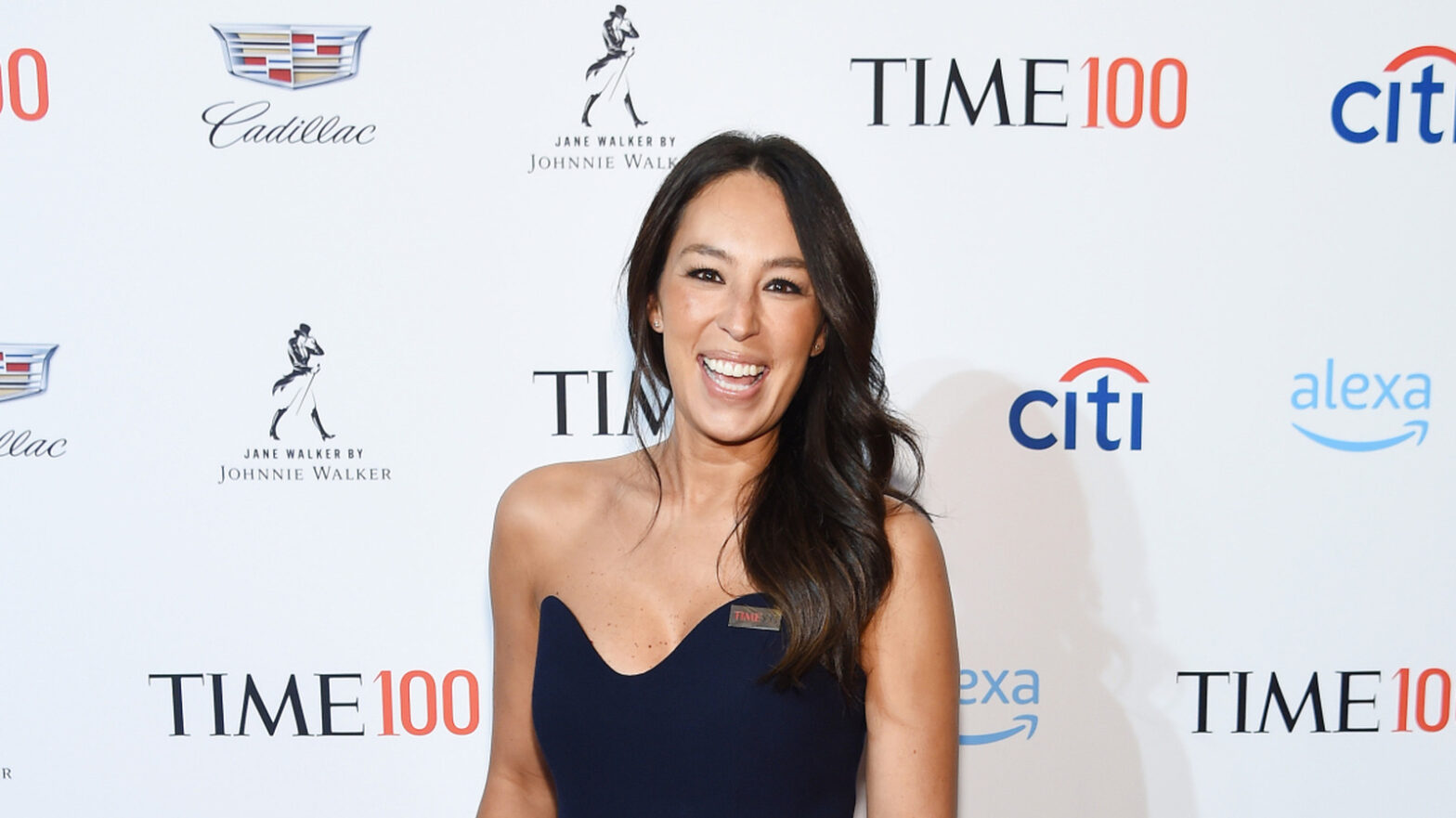 Cultivate your own 'secret garden' inspired oasis with these 12 helpful tips from Joanna Gaines
