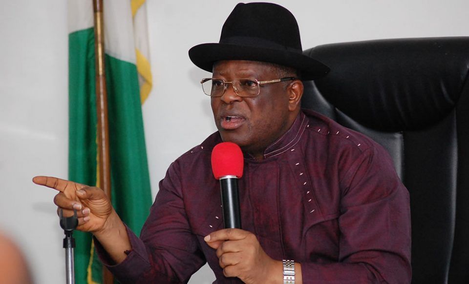 FG begins urgent repairs to the Shagamu-Benin Bridge, since structural damage has a effect on security concerns