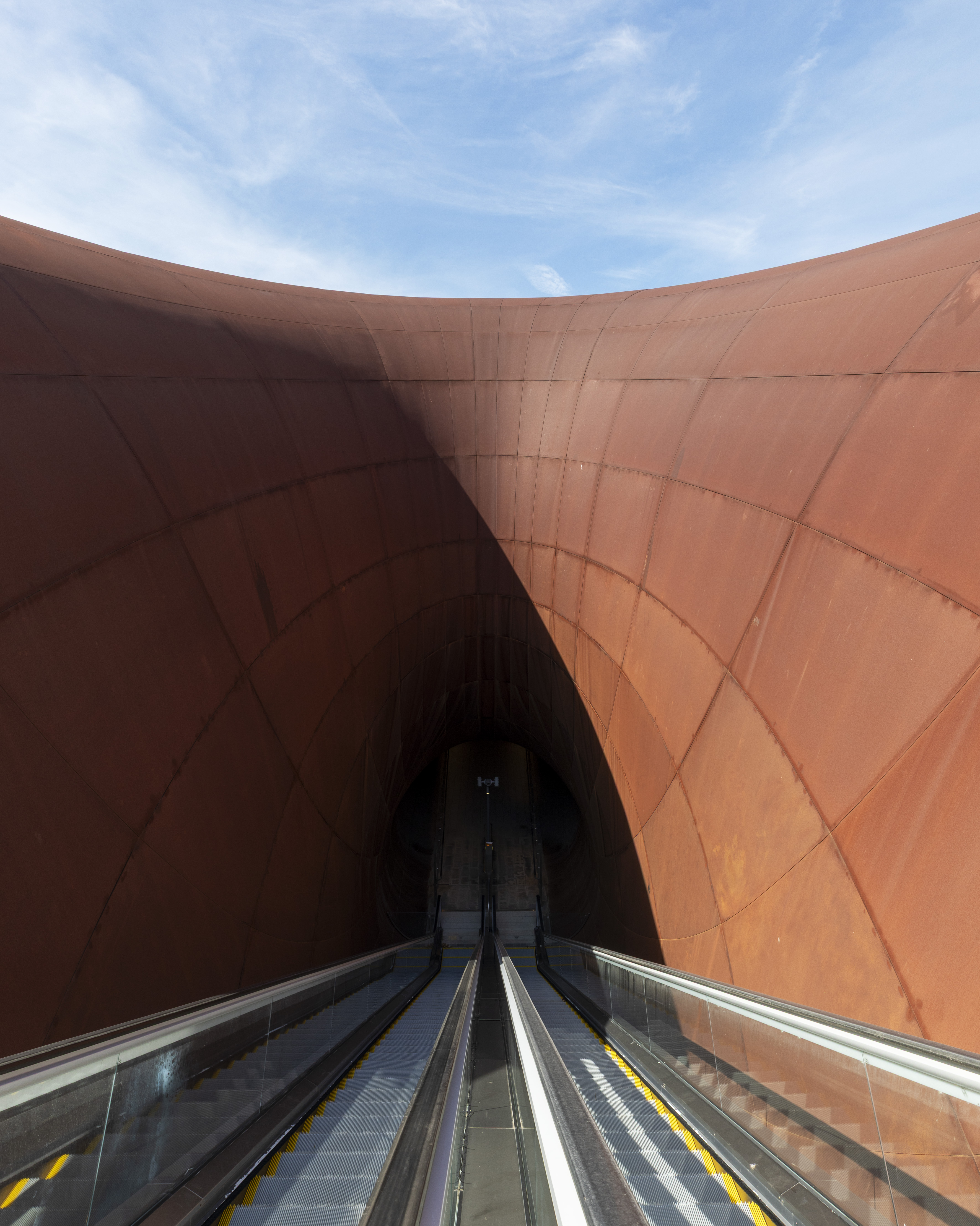 Anish Kapoors input from Naples Station