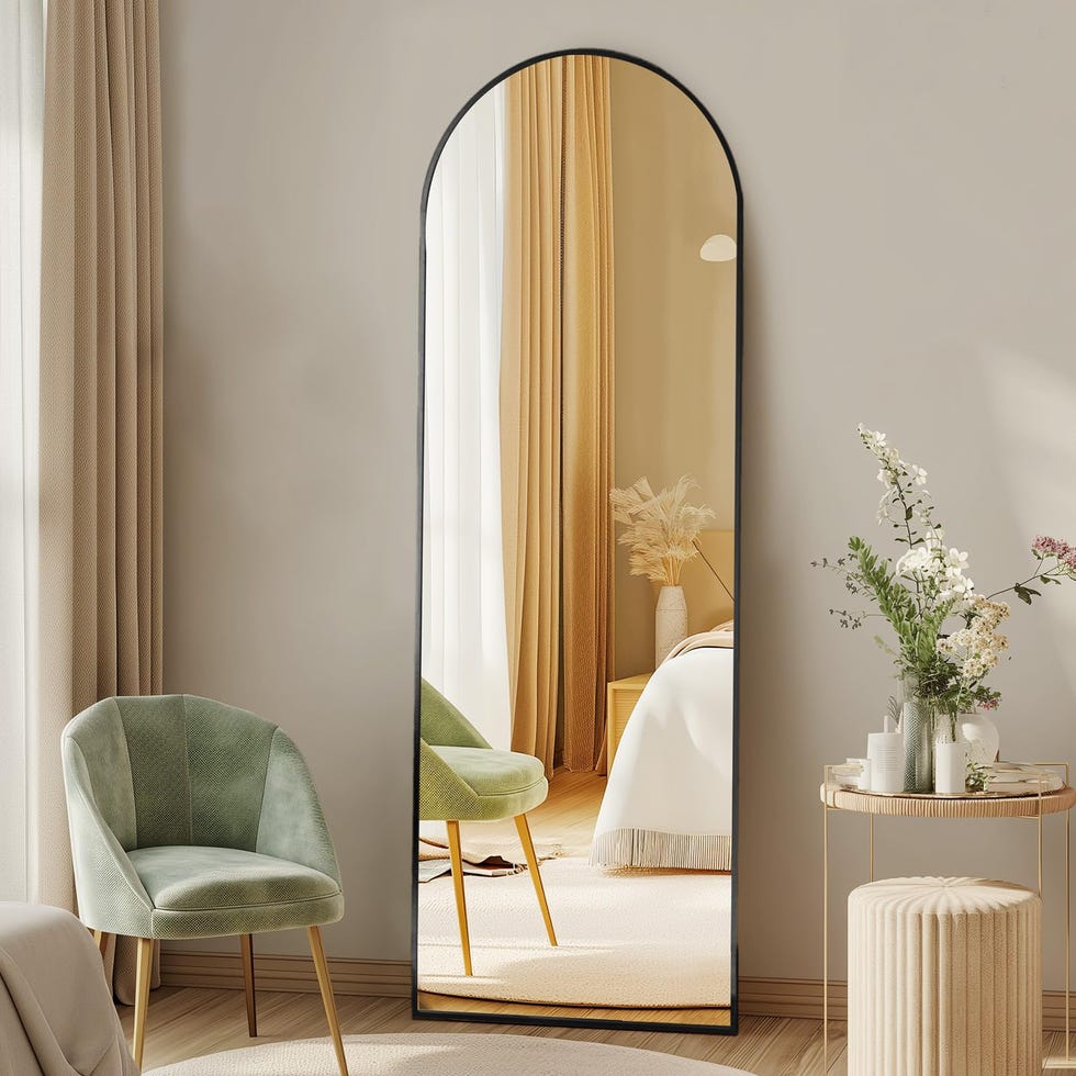 Mirror arched in full length Mirror arched in full length