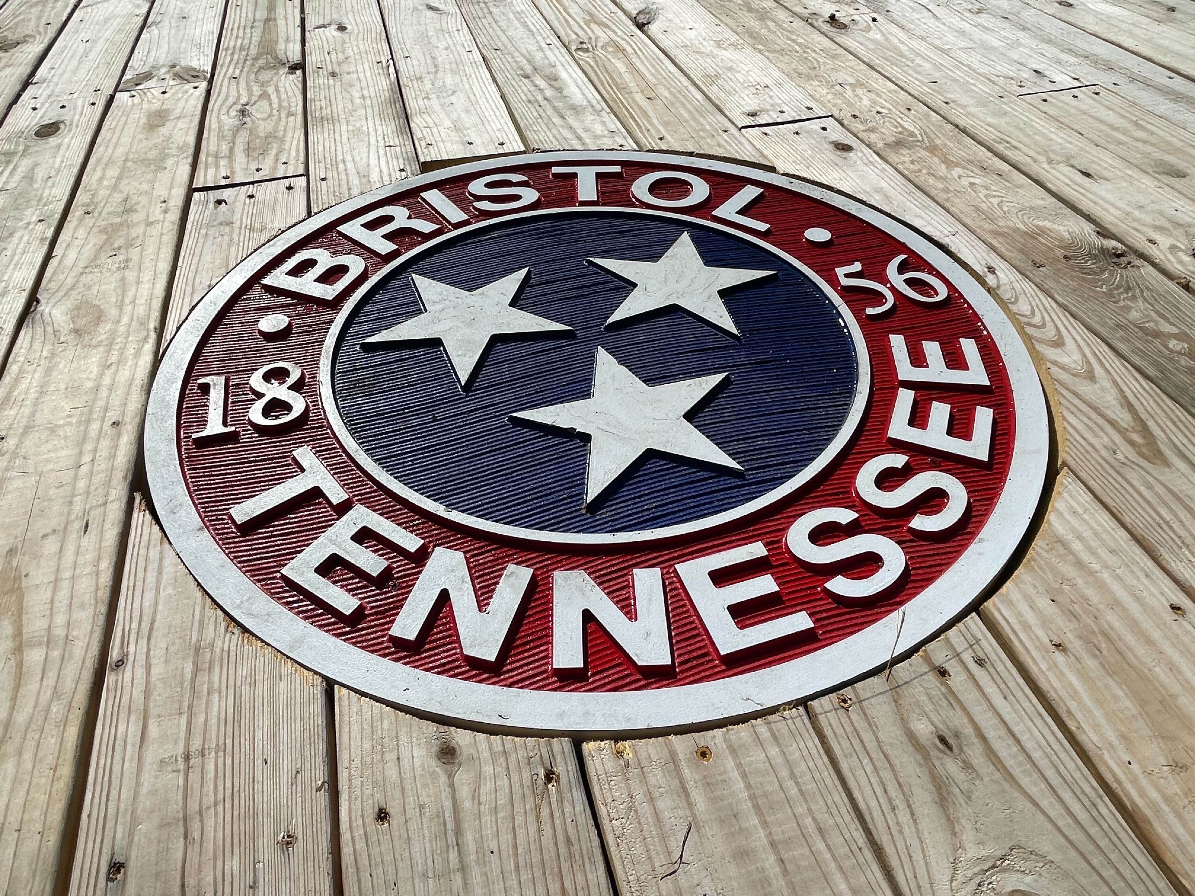 Lakeside deck opens in Steele Creek Park | WJHL