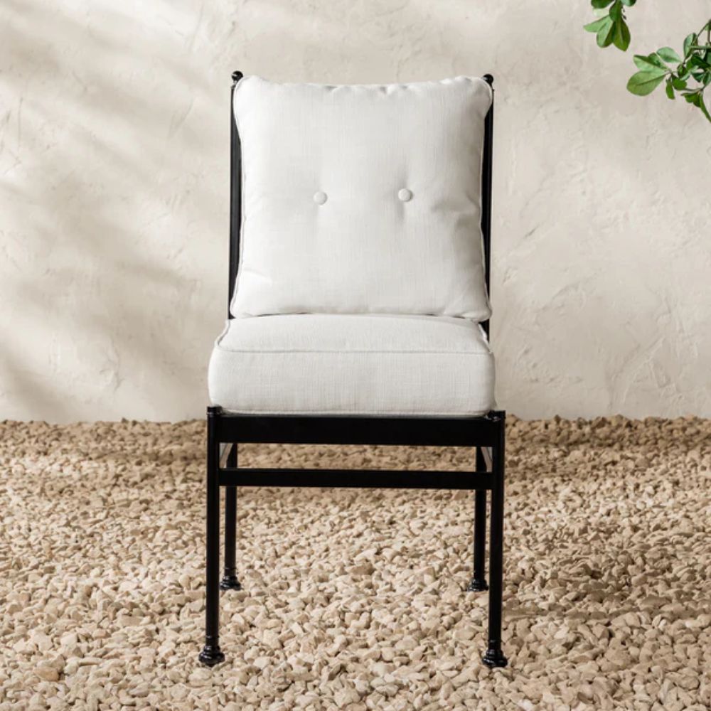 Pomeroy outdoor dining chair