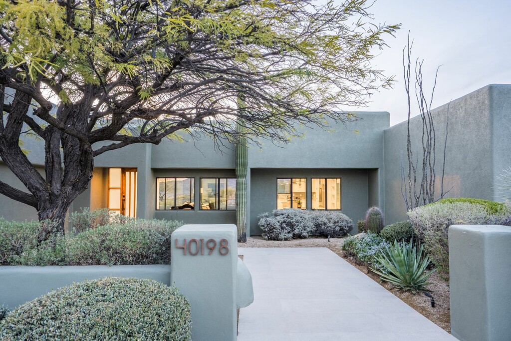 Luxury living in Desert Mountain in stunning Scottsdale