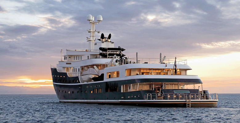 Charter yacht Aqua Lares in Greenland