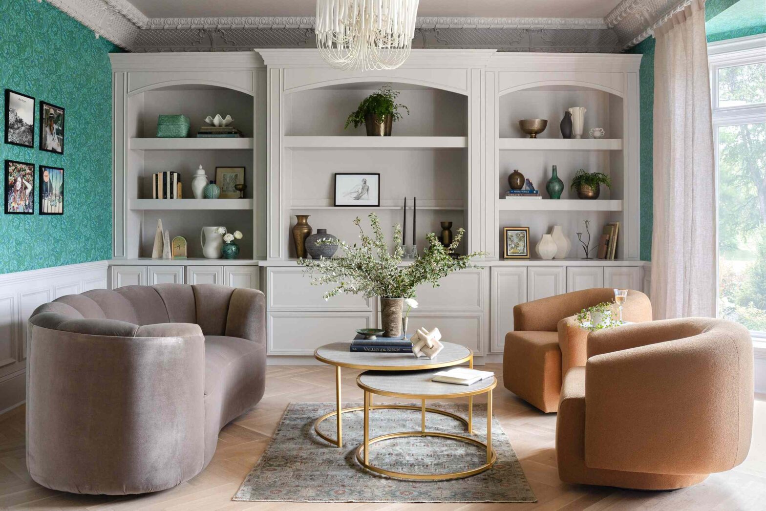 5 Furniture Pieces That Work in Any Room, According to Designers