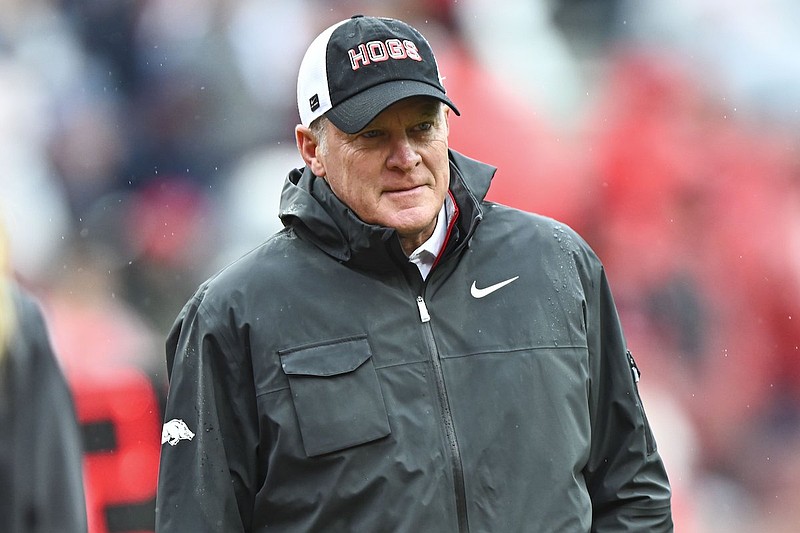 Comment: When it comes to hiring an Arkansas football coach, it should be all hands on deck