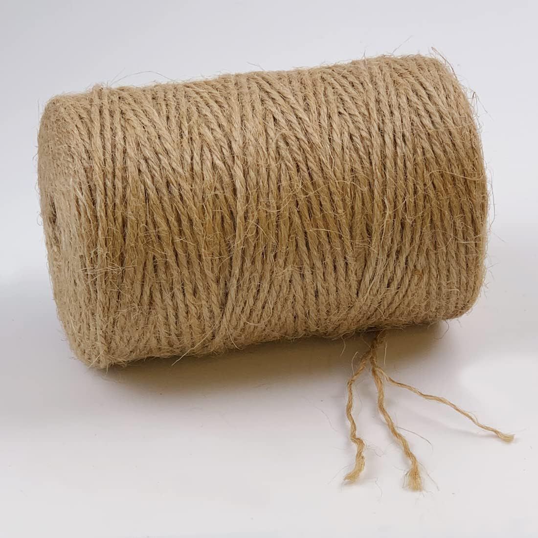 Perkhomy Natural Jute Twine 600 Feet Long Cord for Crafts Gift Wrapping Packaging Gardening Crochet Knitting Macrame Decoration (Brown 2mm * 600 Feet)