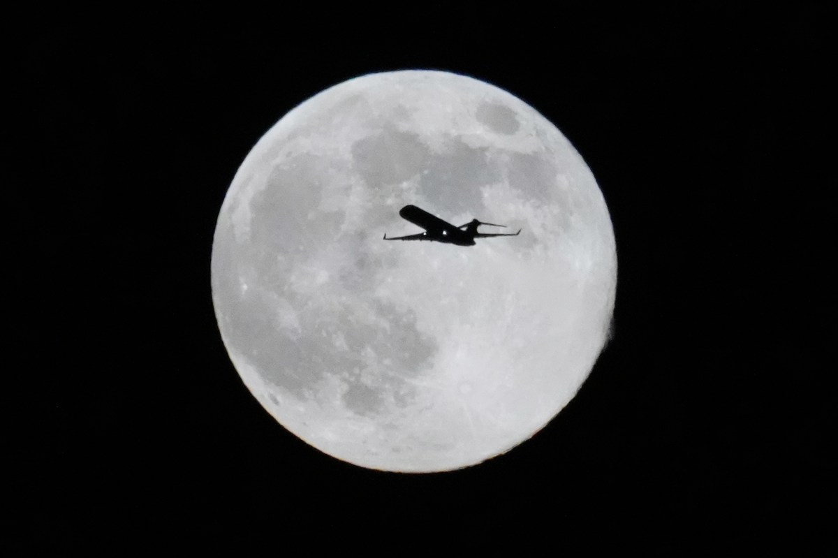 Photos show supermoon lighting up skies over US