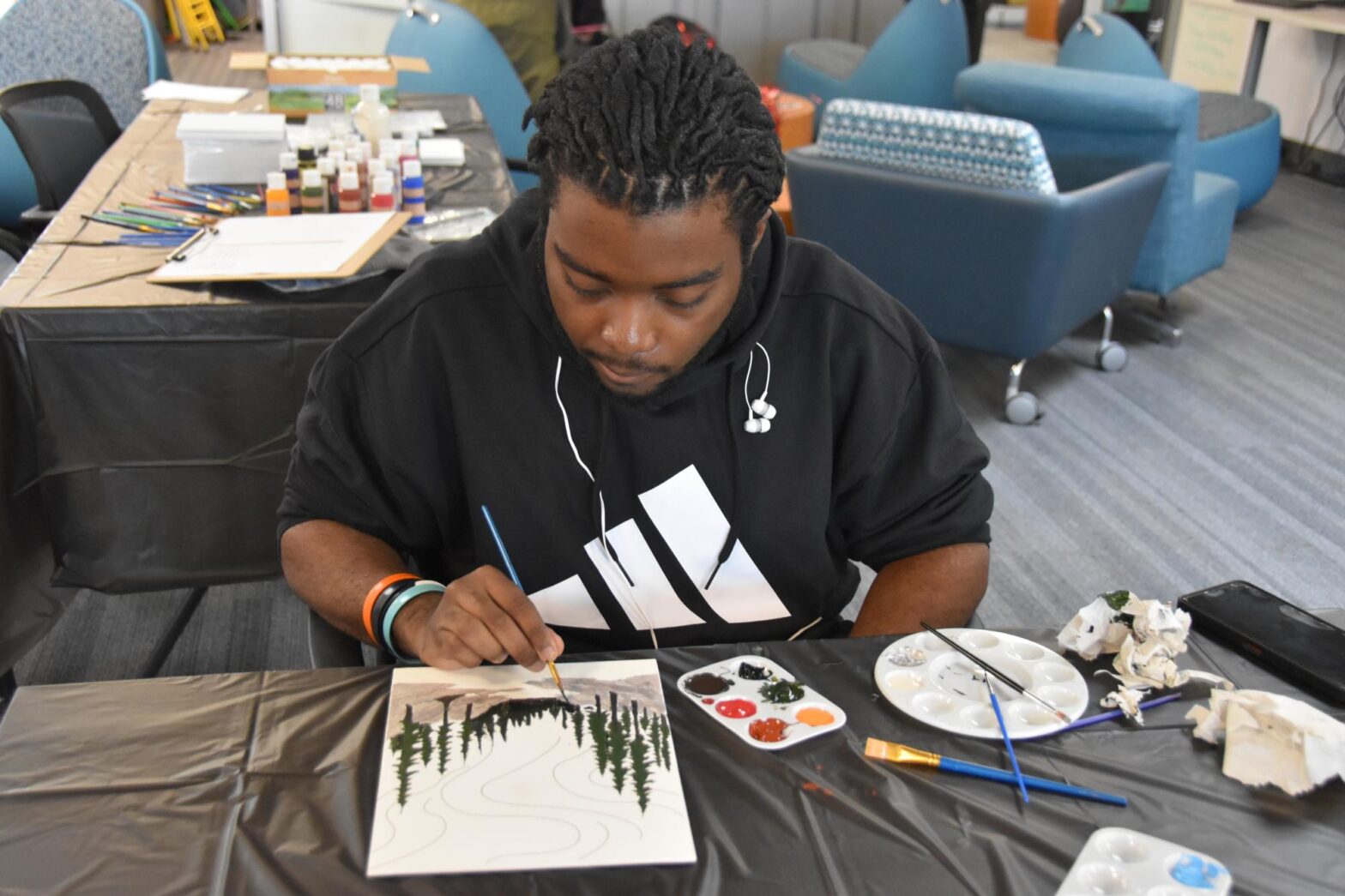 Painting event channels creativity – experience